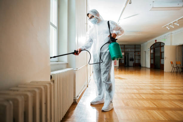 Best Commercial Pest Control Services  in Farmington, IL